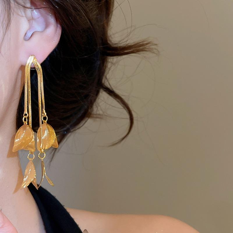 Women French Style Dangle Earrings 14K Real Gold Plated Copper Hollow Metal Flower Petal Long Chain Tassel Fashion Jewelry
