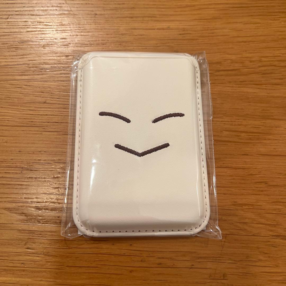 

[USED] straykids celebrate MenPro Ien magnetic wallet