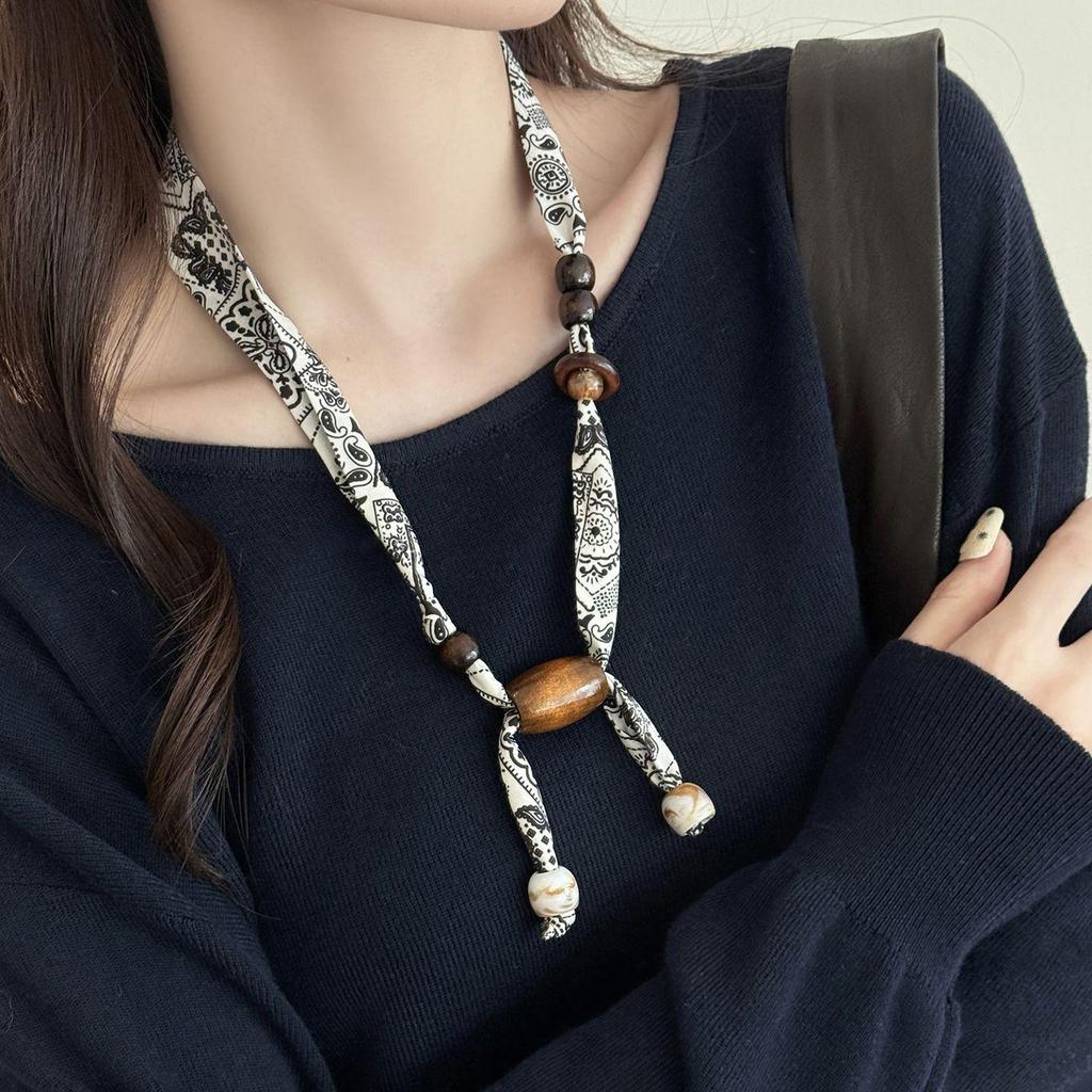 Leopard Print Beaded Silk Scarf Necklace with Cashew Flower and Wood Beads, Retro Style, Long Pull-Out Sweater Chain.