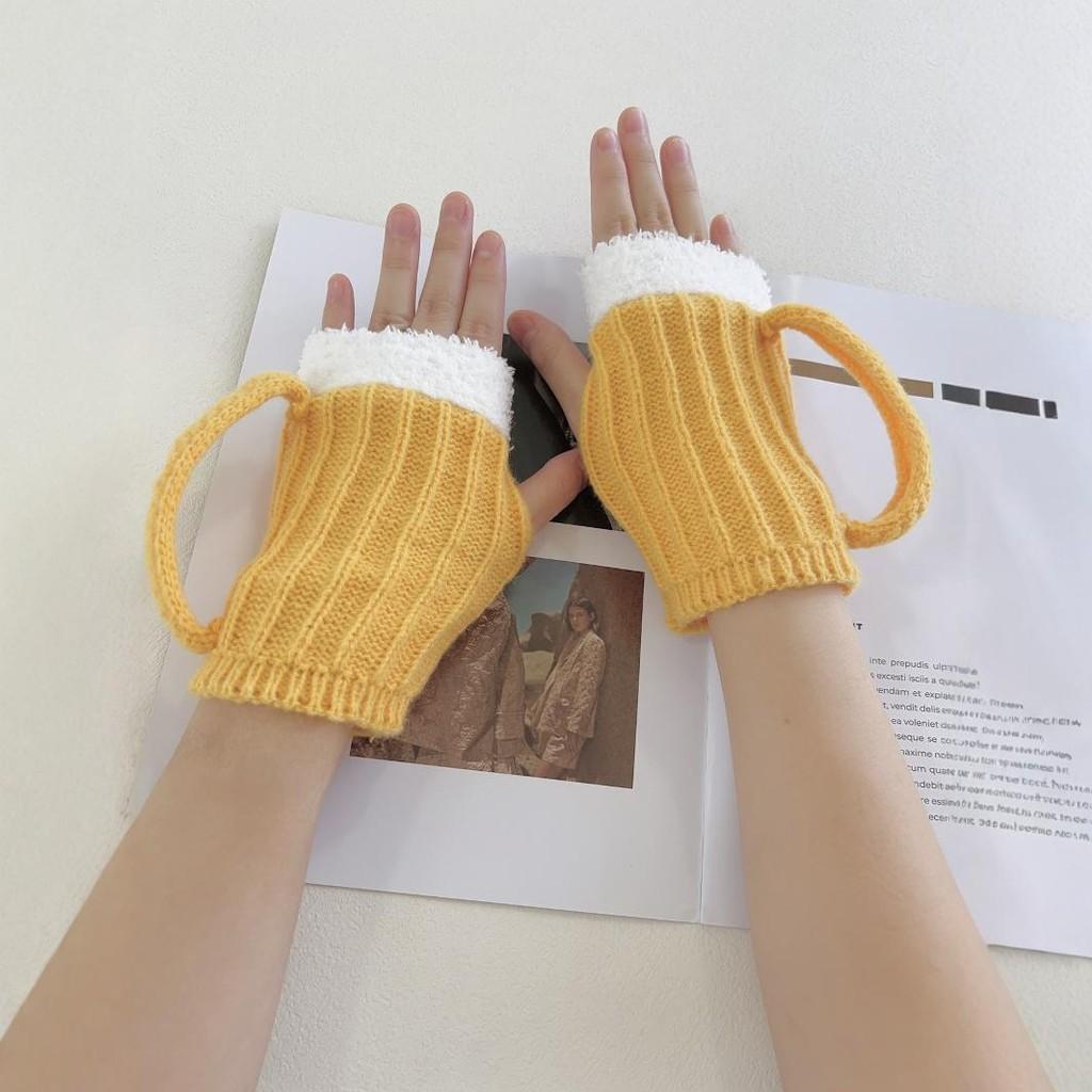 Unique 3d Design Yellow Fingerless Gloves For Winter Beer Lovers Cozy And Stylish