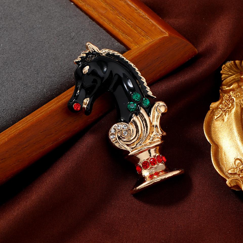 Blucome Horse Chess Brooches For Women Unisex Black Enamel Animal Figure Party Casual Brooch Pin Gifts