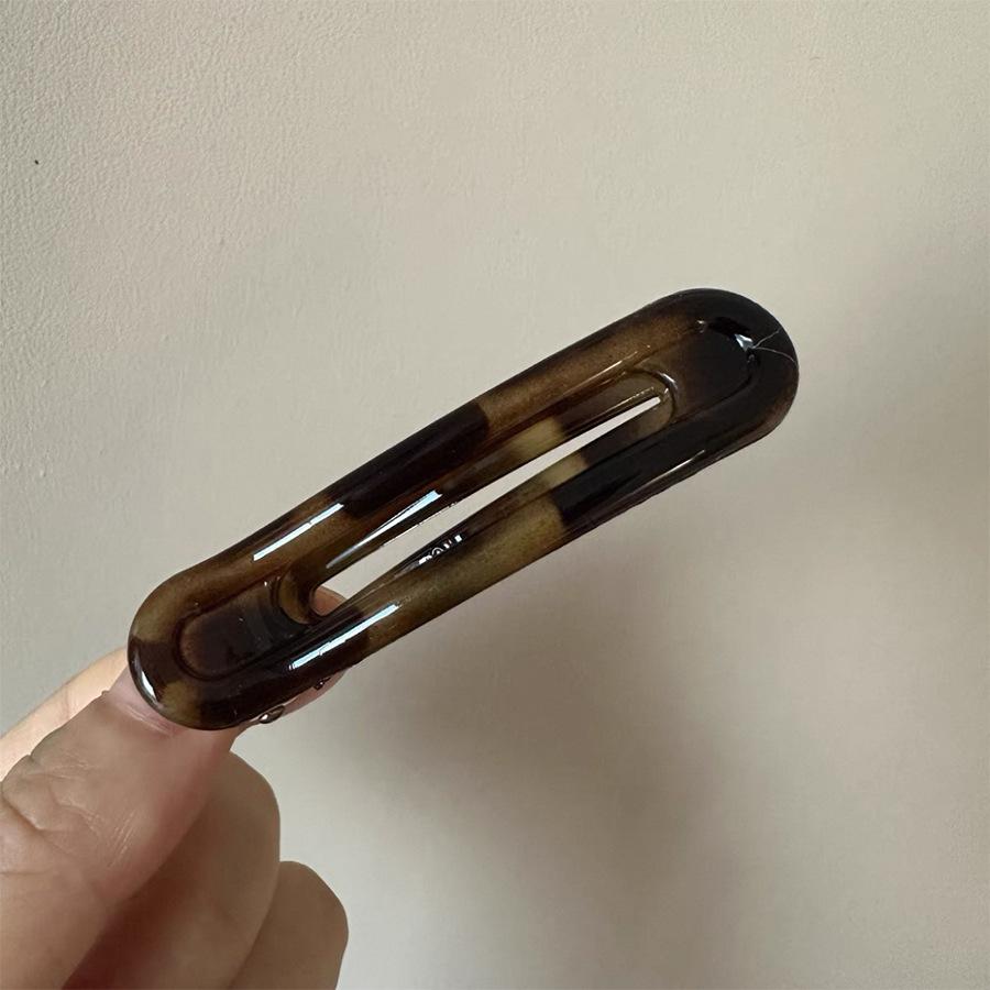 2 Pcs Large Leopard Print Hair Clips Duckbill Edge Clips Non-Slip Grip for Back Head Styling Women's Fashion Hairpins