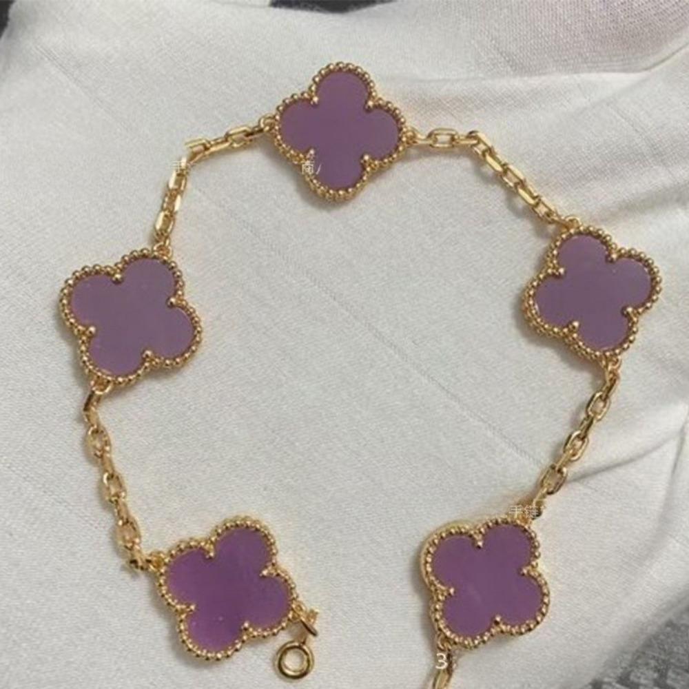 Hochwertiger roter Chalcedon Laser vierblättriges Kleeblatt fünfblütiges Armband 18K Roségold leichter Luxusschmuck Geschenk für Freundin