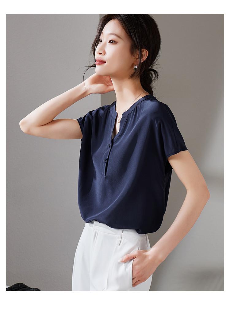 100% mulberry silk short sleeved shirt for women in summer 2026, simple and versatile for commuting, solid color silk top