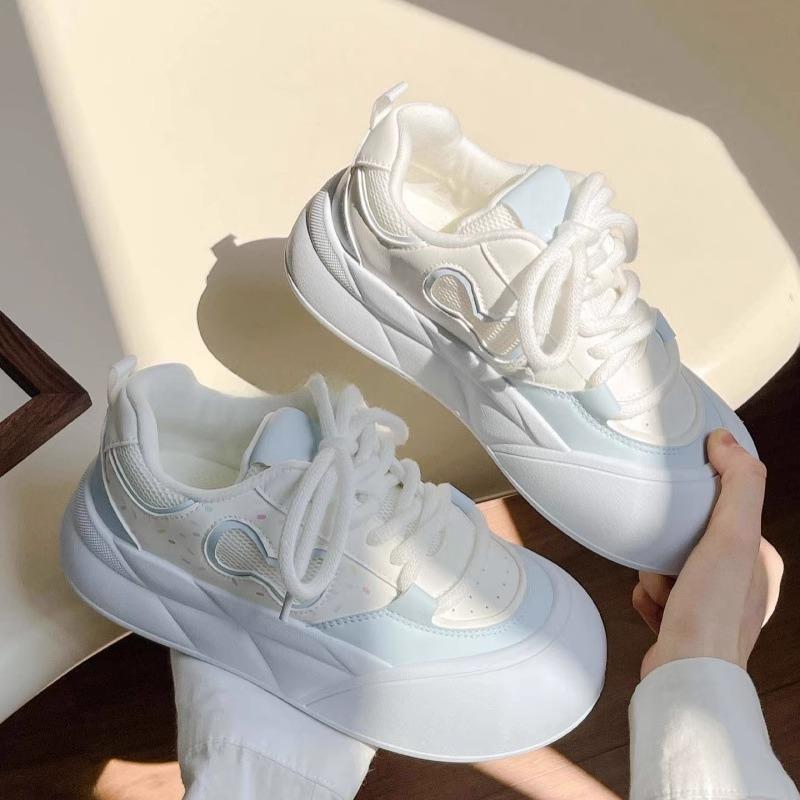 Summer Mesh Breathable Board Shoes Women's 2025 New Thick-soled Heightening White Shoes Student Versatile Niche Bread Shoes