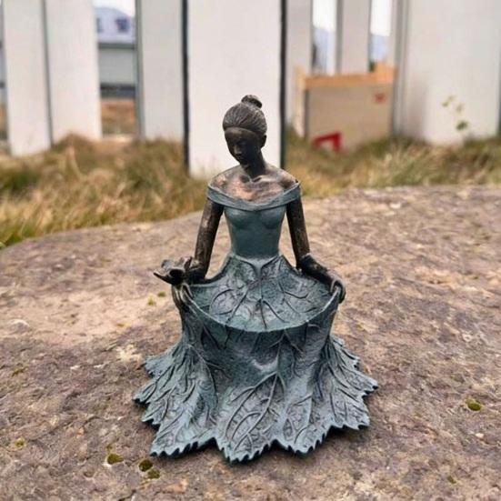 Leaf Fairy Bird Feeder Resin Goddess Figurine Birdseed Holder Outdoor Bird Feeder for Garden Backyard Balcony Porch Decoration