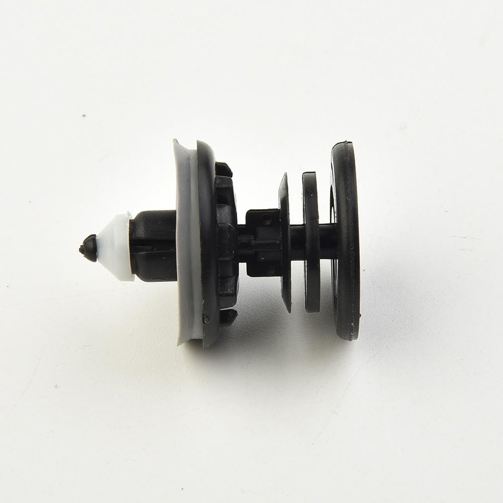 

20X зажимов нажимного типа 7L6868243 Аксессуары Черная дверная панель