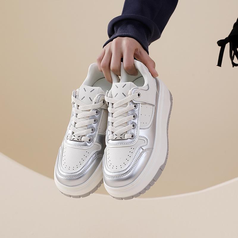 

Thick-soled little white shoes for women 2025 new popular versatile, small, light, casual and breathable sports board shoes for women 2027 40