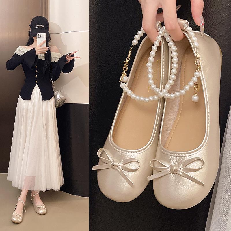 French cute flat Mary Jane small leather shoes women's 2025 summer new versatile retro college style skirt shoes