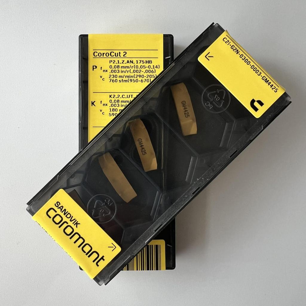 SANDVIK / C2I-G2N-0300-0003-GM 4425 / Original Swedish hard alloy blade 5 Pcs