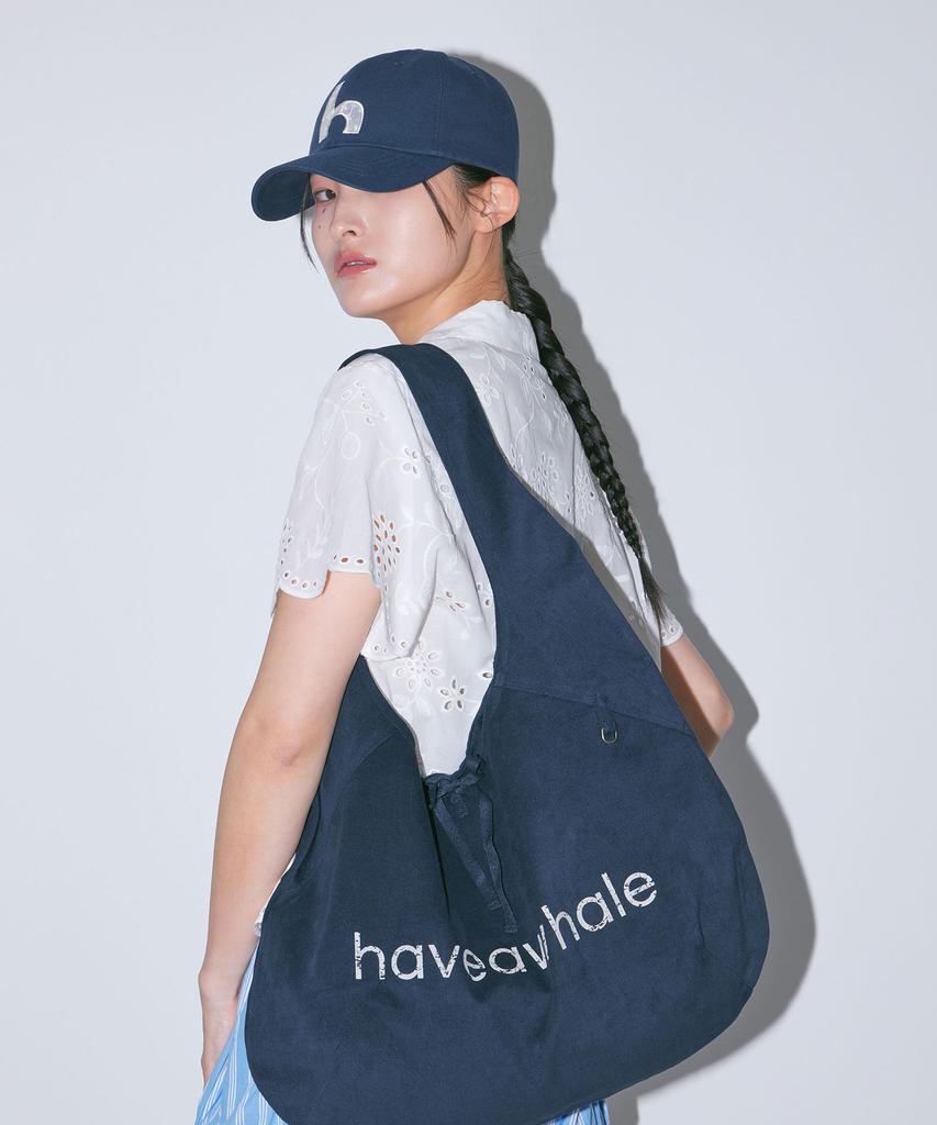 Haebeueoweil H Lace Applique Cap (Na)