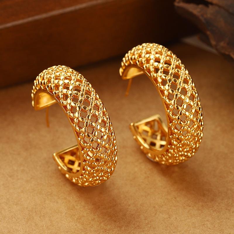 Rhombus hollow earrings women s personality advanced sense new design simple stud earrings cold wind temperament earrings