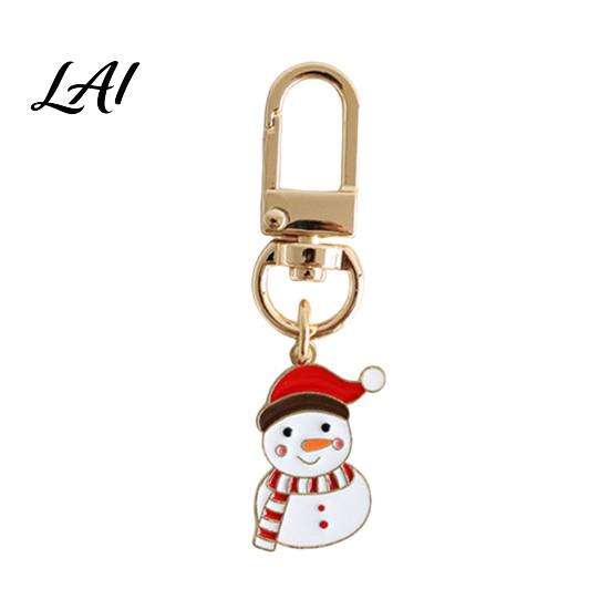 Xmas Theme Pendant Cartoon Christmas Keychain Enamel Santa Snowman Elk Snowflake Bag Charm Backpacks Keychain for Handbags Purses Party Favors