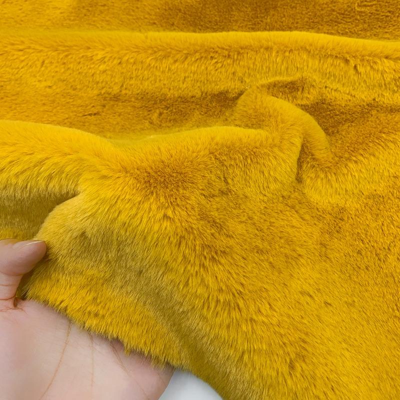 10mm Thickened Imitate Rabbit Fur Plush Fabric Thickened Polyester Artificial Wool Doll Cotton Doll Material Decorative Fabric
