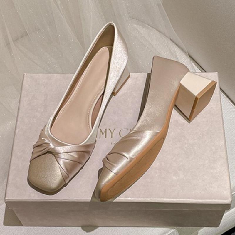 

Модные туфли-лодочки на высоком каблуке для женщин, элегантные, для платья, 2025, новая осенняя коллекция, удобные мягкие туфли для вечеринки, массивные, женские туфли 40 абрикосовый