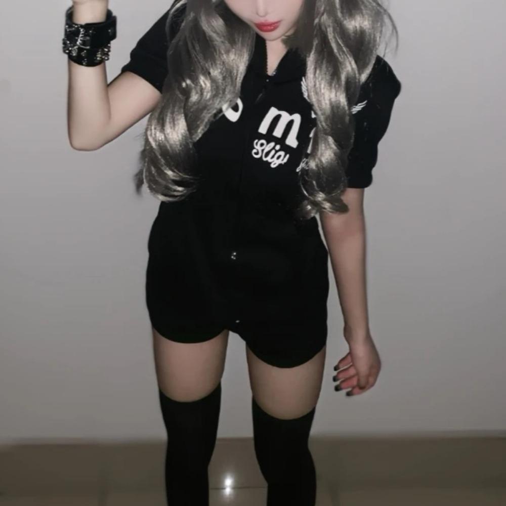 VAYLA Y2K Subculture Skull Print Zip Cardigan Short Sleeve Women Japan Slim Fit Striped Hoodie Casual Tops Fashion Streetwear Clothes