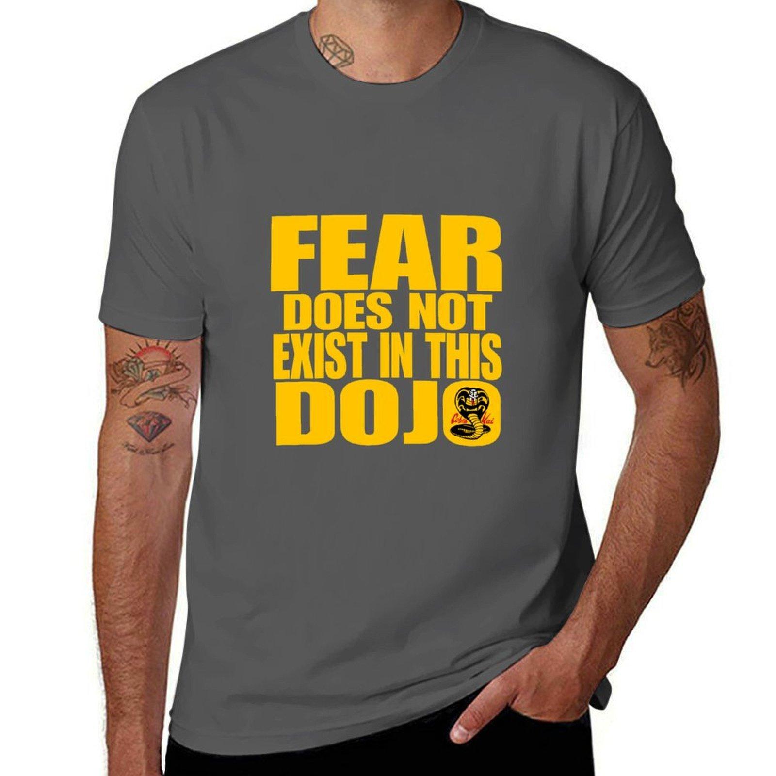 Fear Doesn t Exist In This Dojo T-Shirt t shirts for man pack cotton t shirt man designer T-Shirt 4XL