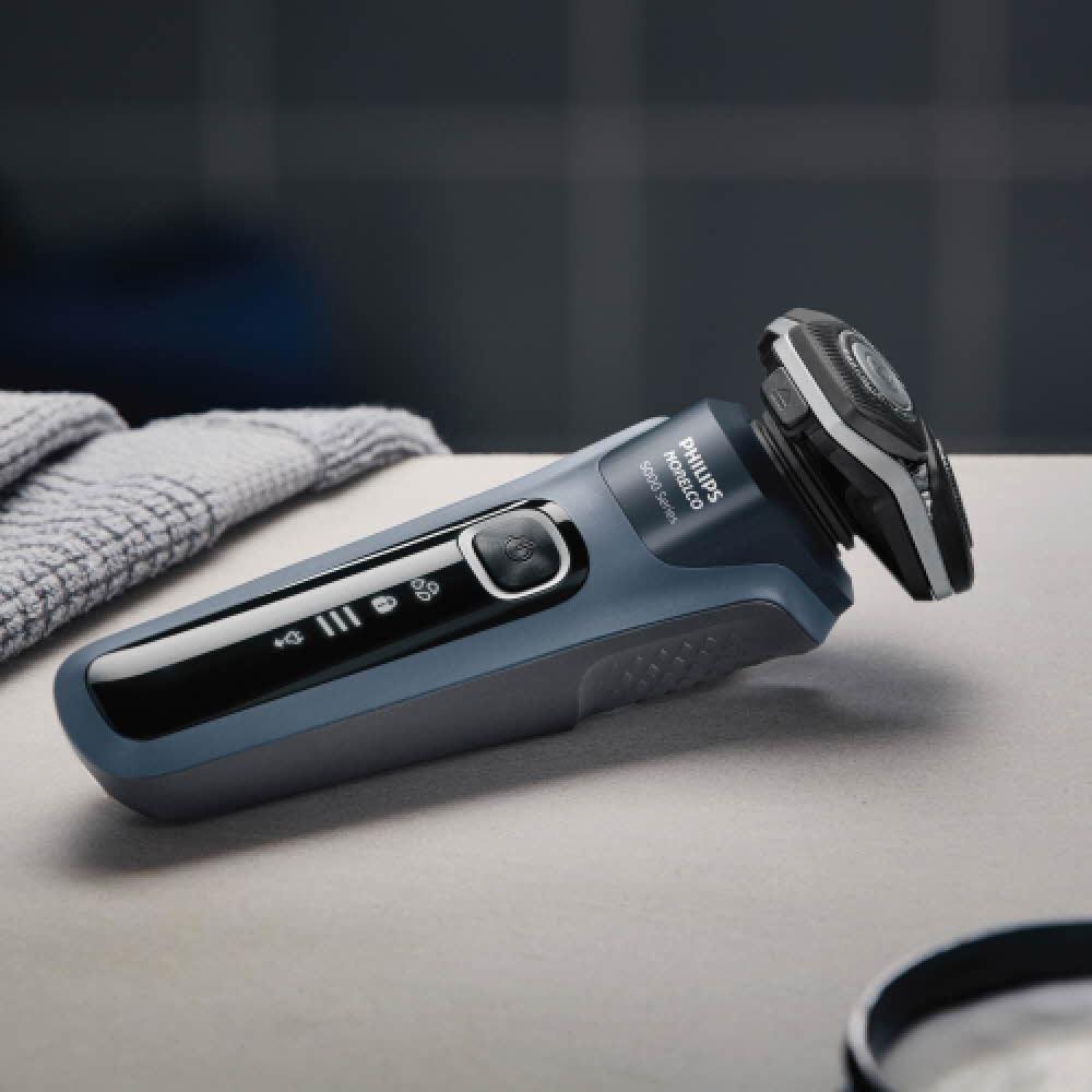 Philips Skiniq 5000 Series Electric Shaver S5880 33 Ocean Blue