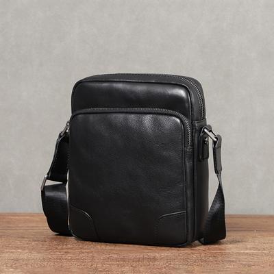 2025 New Men's Small Crossbody Bag Genuine Leather Stylish Sling Shoulder Bag for Business Casual Versatile Trendy Men's Daily Accessory