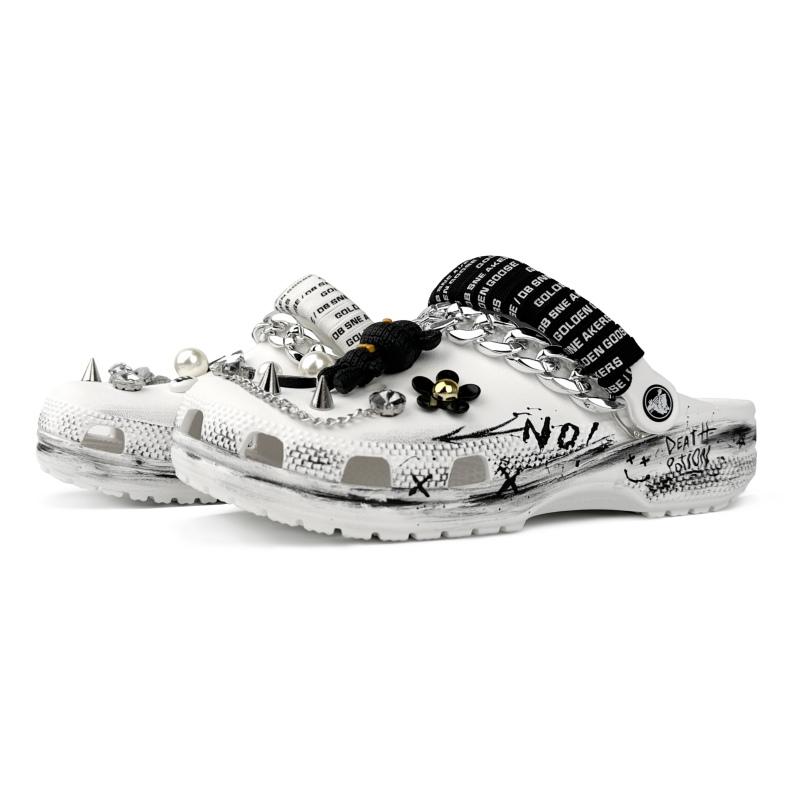 Crocs Classic Clog Casual Fashion Clogs Women's Black White
