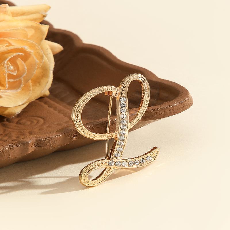 

Women A-Z Letter Brooch Rhinestones Crystal Gold Color English Alphabet Metal Pins Cute Brooch Jewelry Accessories Gift L