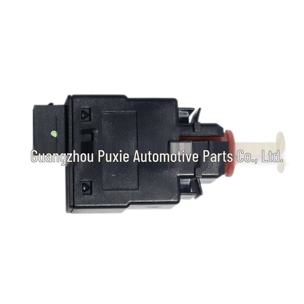 BMW E30/E32/E36 Brake Stop Light Switch (Part #61318360420)