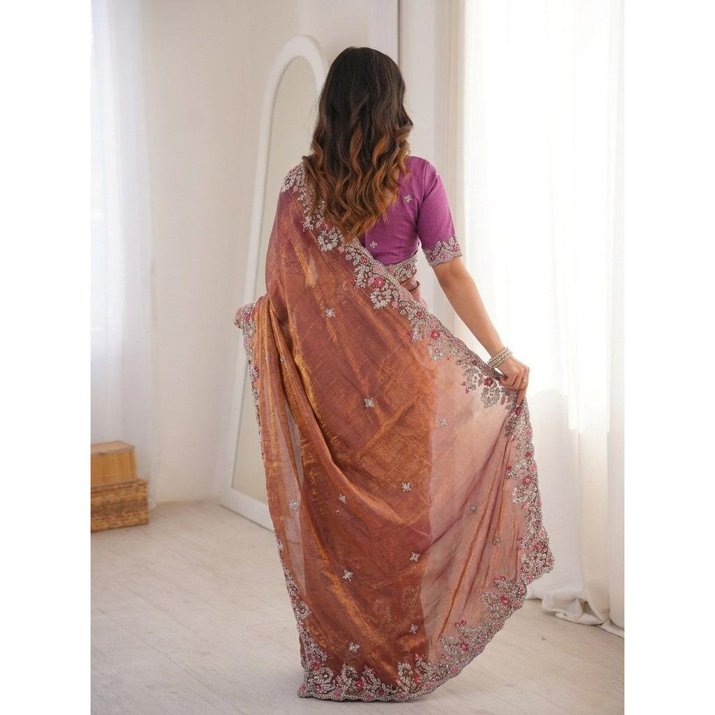 Collezione Speciale Saree Ricamati per Matrimoni Premium