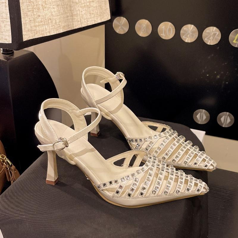 

French style Water Diamond Sandals Women s New Fashion Buckle Straps Stiletto Heel Pointed Toe Hollow Shoes Rhinestone pumps 35 белый