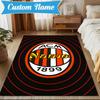 Benutzerdefinierter Name Weihnachten AC Fußballwappen Teppich Spielteppich, Fußmatte für Schlafzimmer Wohnzimmer Eingangsbereich Teppich, Wohndekoration Idee Geschenk für Weihnachten Geburtstag