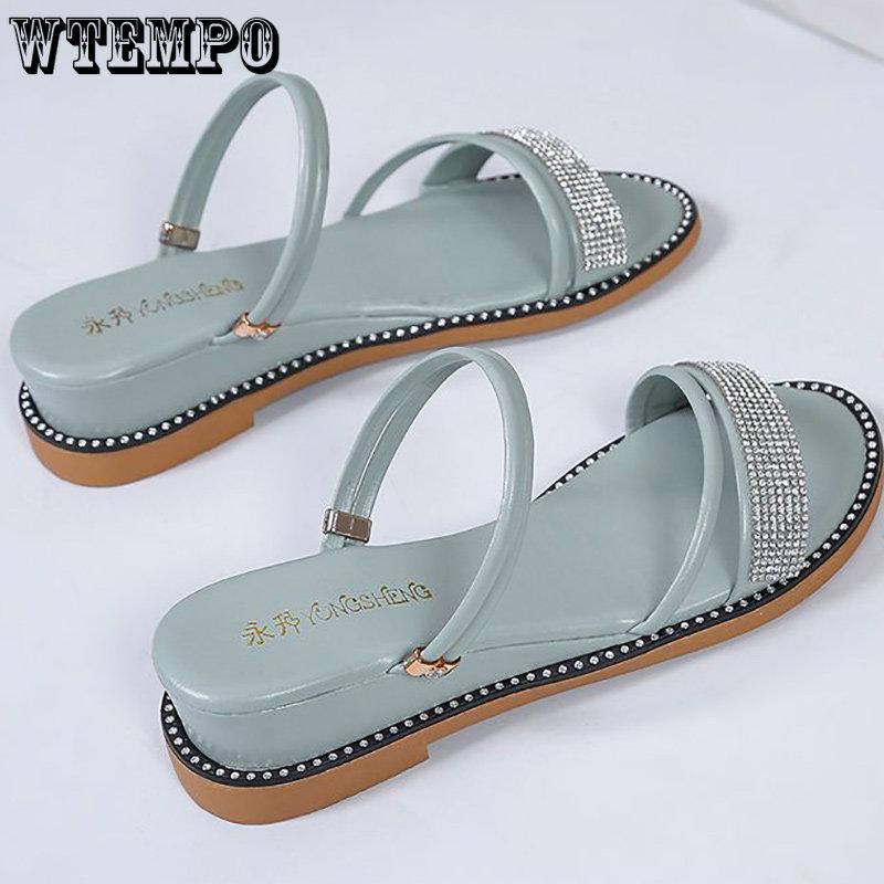 Sandales d'été pour femmes, mode polyvalente, fond souple, antidérapantes, sandales à vent féerique, pantoufles deux en un | Tige en strass | Matériau PU