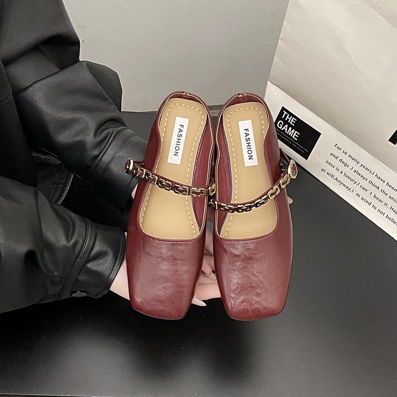 Francouzská taška hlava poloviční pantofle dámská vnější obuv 2025 jaro a léto nové korejská verze čtvercová hlava plochá podrážka jeden pedál Mary Jane jediné boty