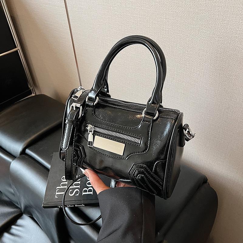 

Exquisite small bag women s new high-end versatile messenger bag fashionable portable small square bag чёрный