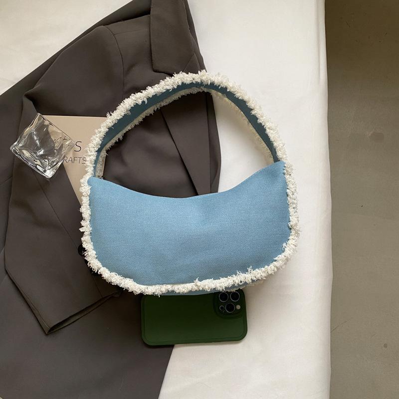 Korean niche underarm bag women's autumn and winter 2025 new trendy fashion plush saddle casual denim shoulder bag