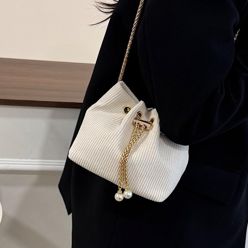 

Модна сумка-відро зі шнурком, Сумка через плече з ланцюжком, Проста та індивідуальна сумка на одне плече бежевий