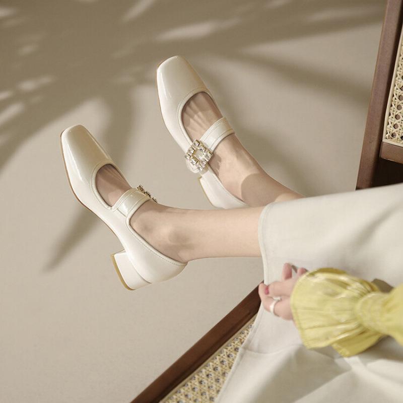 Damen lässige Schuhe mit niedrigem Absatz, neue Slipper, Lederschuhe mit eckiger Spitze, Damen Absatz Ballerinas, schwarzer Fußpedal