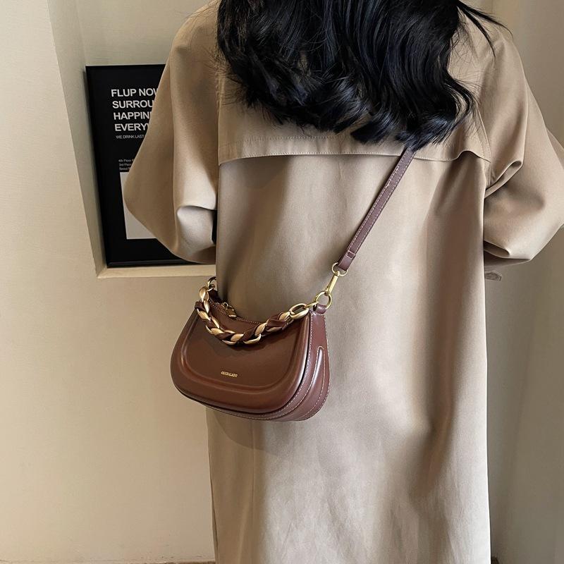 French Niche Handbag Bag Women's Autumn and Winter 2025 New Trendy Shoulder Messenger Bag Versatile Ins Retro Saddle Bag