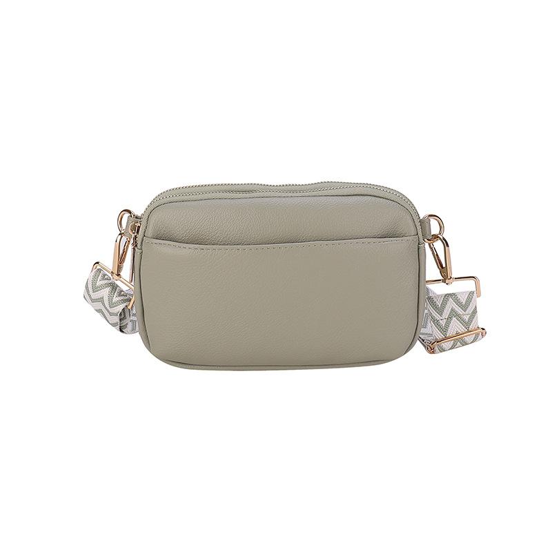 Populárna crossbody taška, Jednoduchá malá štvorcová taška z mäkkej kože, Ležérna taška na jedno rameno so širokým ramenným popruhom