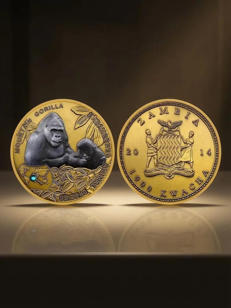 Zambian commemorative coin dedicated to the * * * idam of animals, a set of 12 collectible coins, gold color.