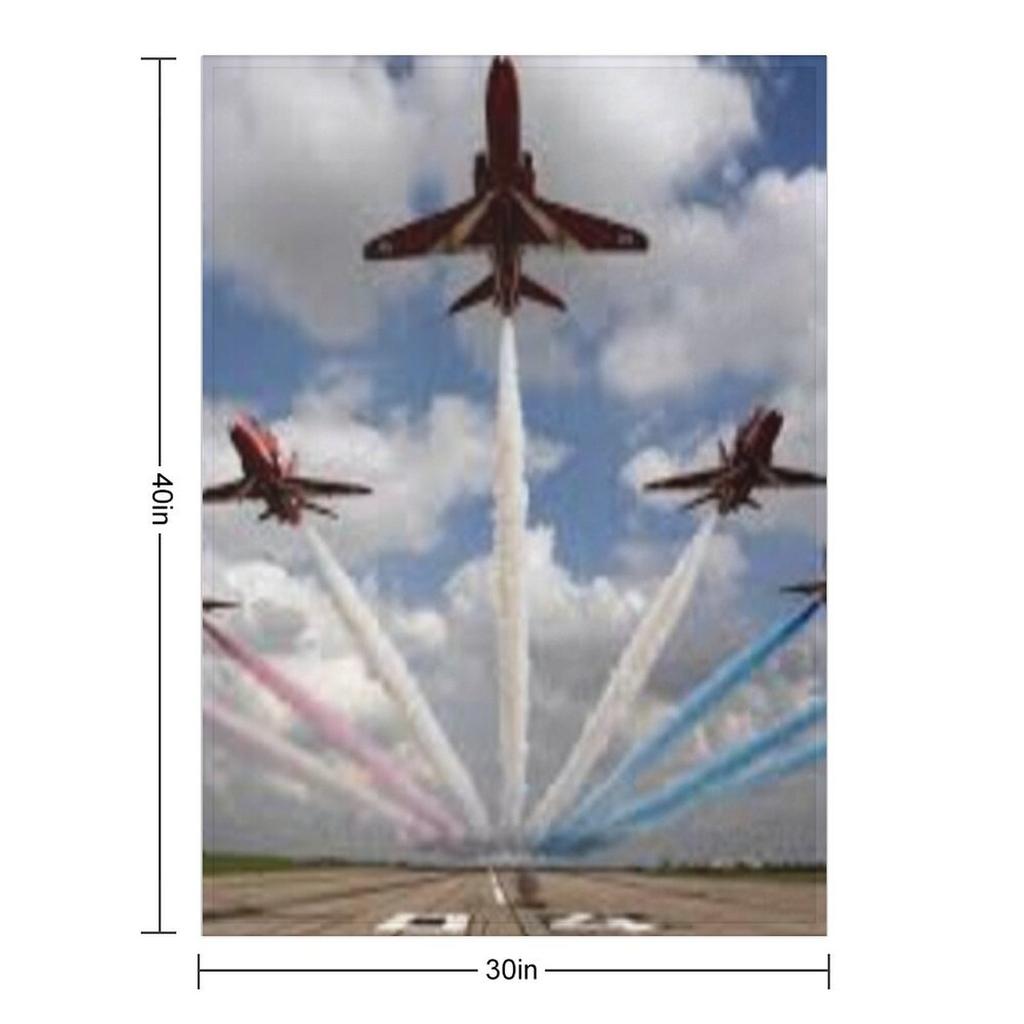 red arrows just taking off Throw Blanket for winter Flannel Fabric Soft Beds Cute Plaid Blankets