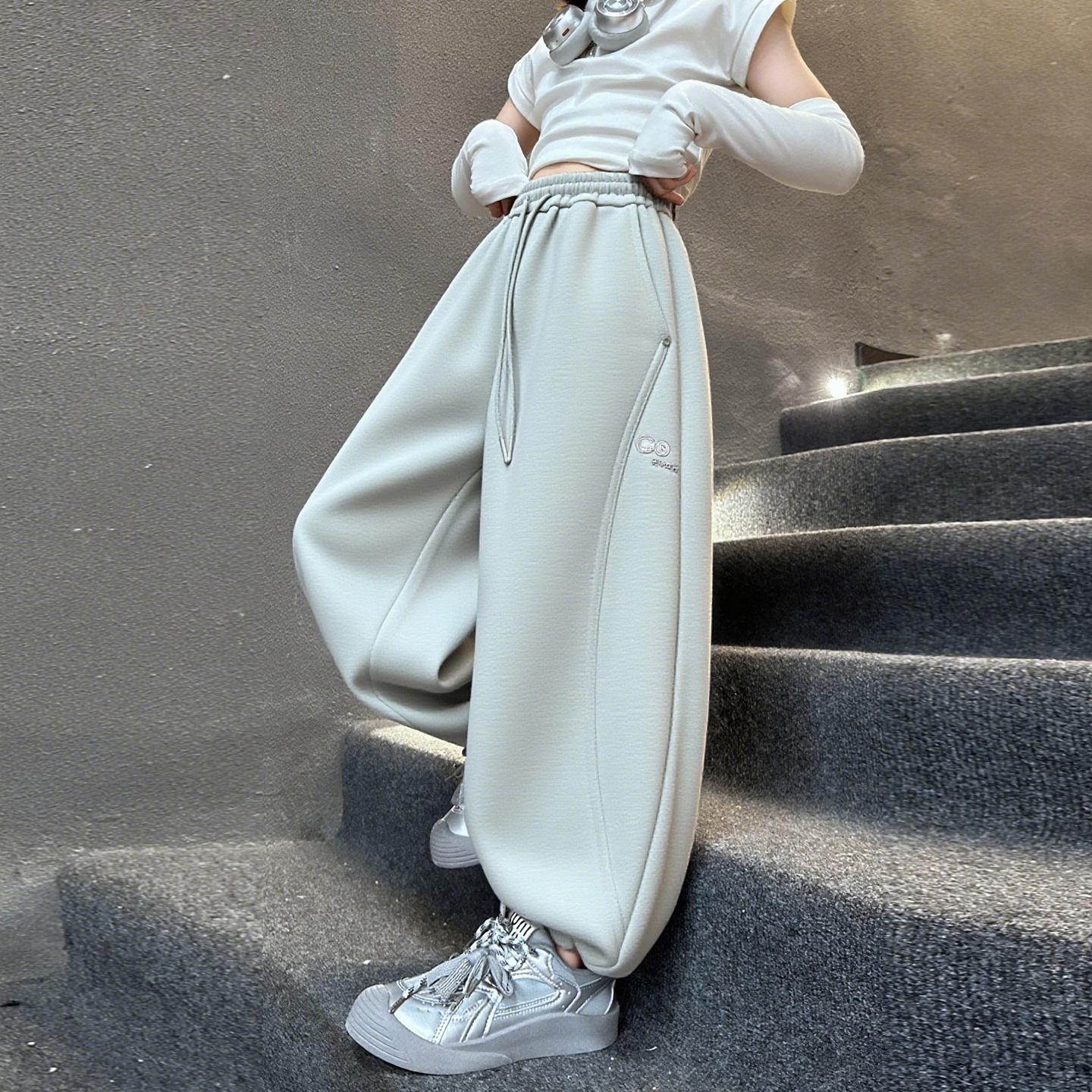 

Girls 2025 Autumn Letter Sweatpants: Trendy Sports Joggers for Kids, Perfect for Spring and Autumn. 120 cm