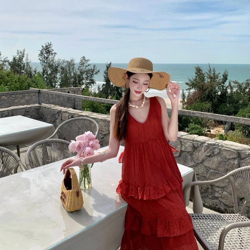 Beautiful, Beautiful, Fungus Edge, Red Suspender Cake Dress, French Halter, Good-looking Seaside Vacation Big Swing Dress