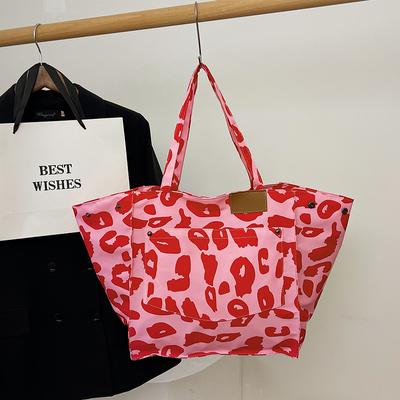 Casual Tote Bags mit großer Kapazität Neues Muster Mode Damen Leopard Schultertasche Damen Nylon Handtasche Damen Reise-Einkaufstasche
