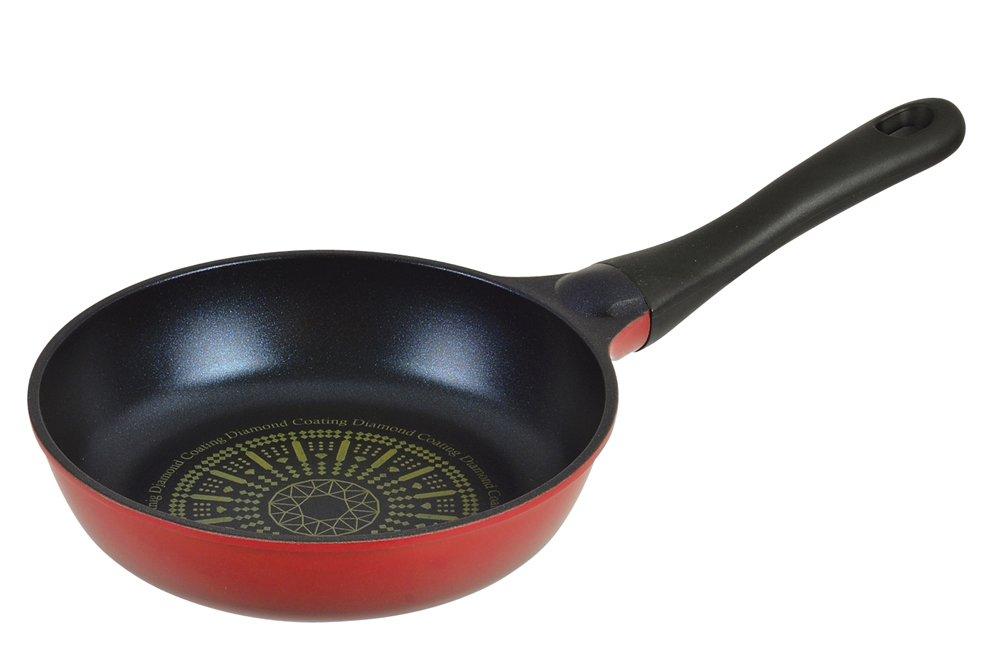 Pearl Metal Lightweight Frying Pan 20cm For Gas Stove Only Diamond Coating On the Inside Red 3-Layer Ultra-Lightweight HB-2686