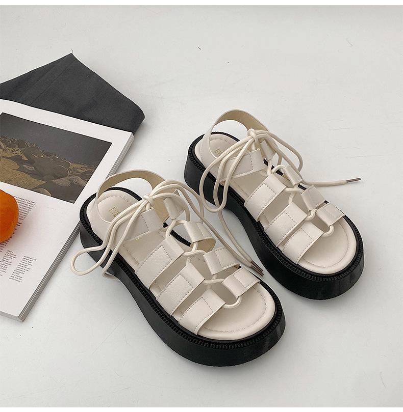 

Сандалии для фанаток Queen женские летние 2025 новые римские сандалии французский нишевый дизайн популярные модные туфли 40 бежевый