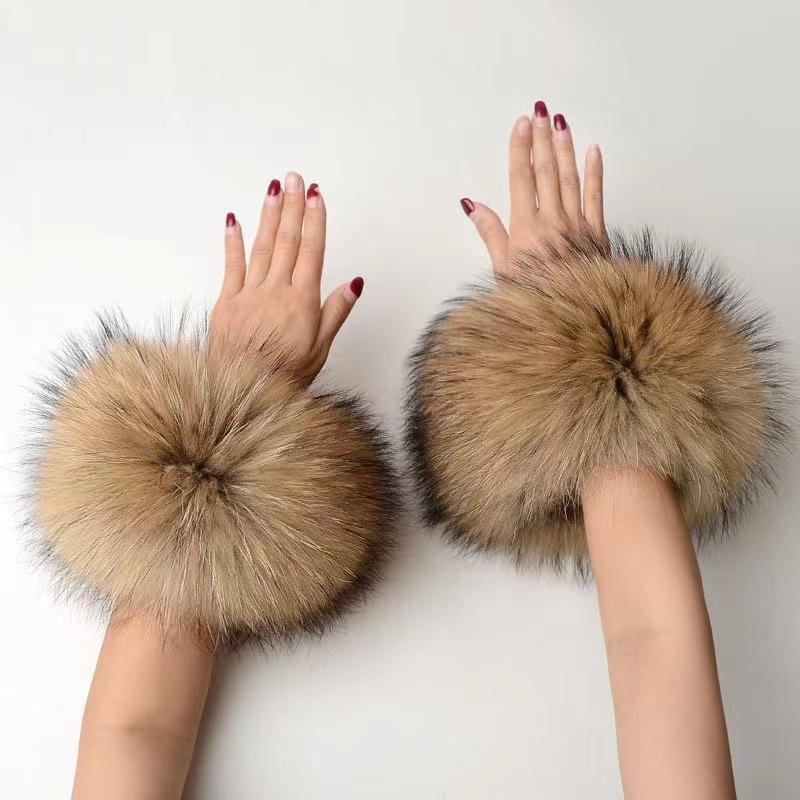 Winter Raccoon Fur Cuffs Women Fashion Fur Arm Warmer Natural Fur Wristband Female Warm Fur Sleeve Decort Plush Fur Bracelet