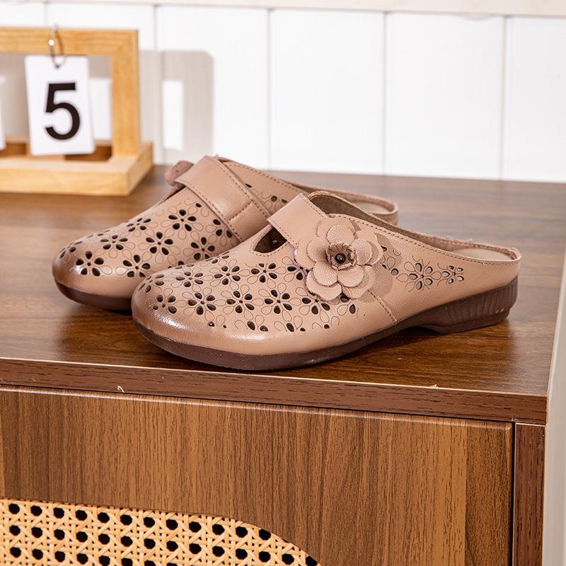 Summer Hollow Bag Head Slippers Women Wear Beef Tendon Flat Bottom Medium and Old Retro Mother Shoes Genuine Leather Cool Slippers