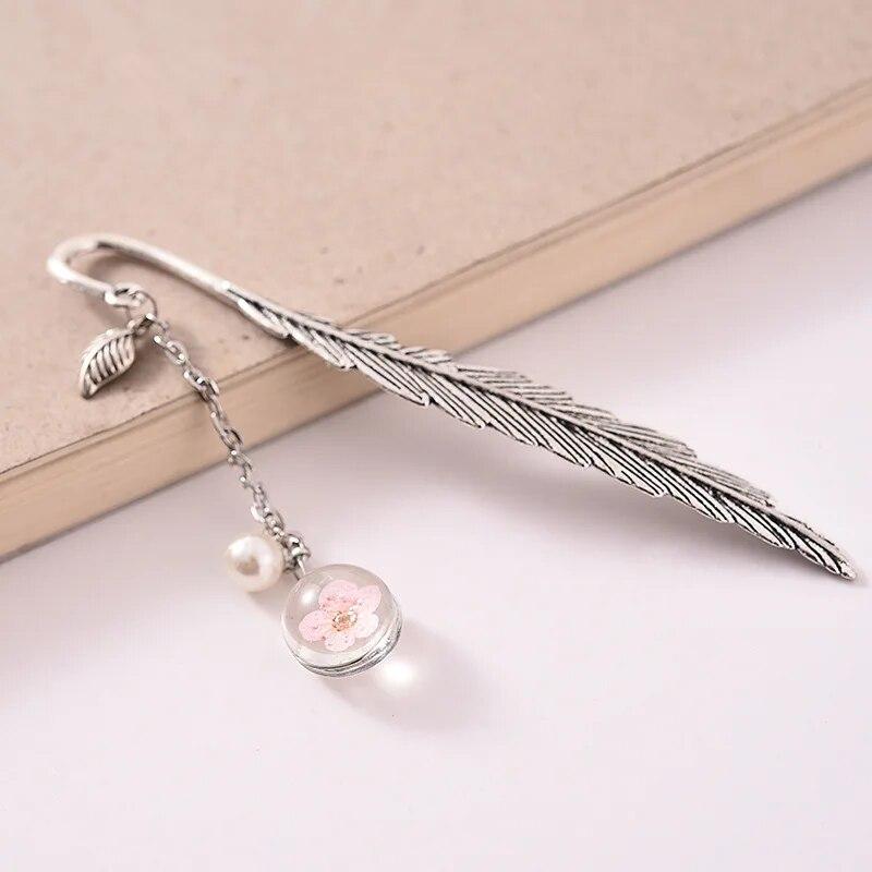 1pc Metal Bookmark Cute Cartoon Beautiful Cool Book Page Mark Student Stationery School Supplies Gift Book Marker