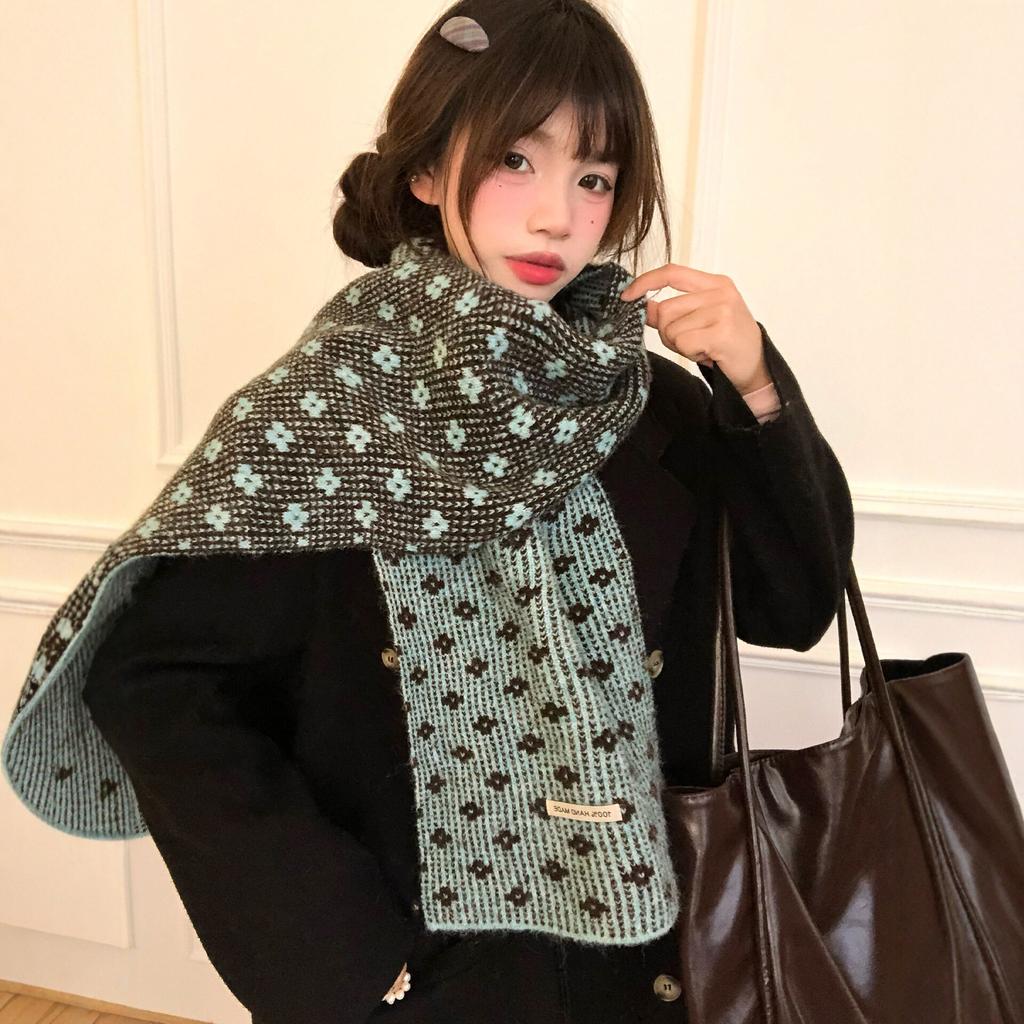 Korean Atmosphere Retro Flower Double-sided Knitted Scarf Women's Winter New Blue Warm Student Neck Scarf