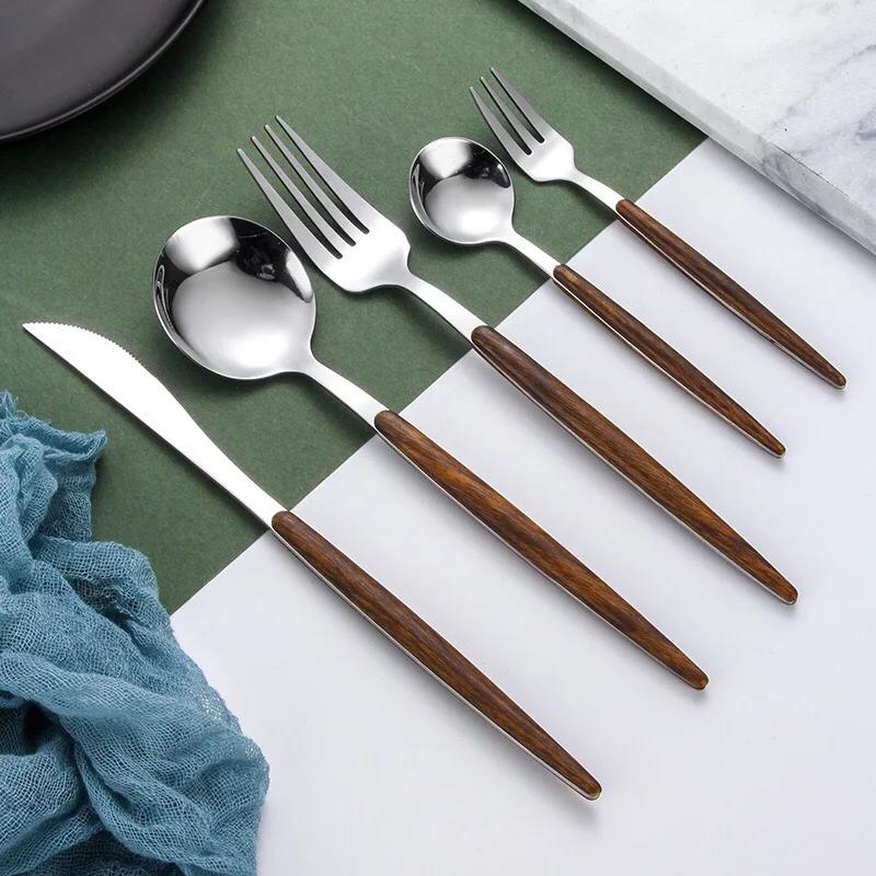 5 stk/sett Sølv Gull Bestikksett Trehåndtak Rustfritt Stål Kniv Gaffel Skje Stearinlys Middag Kniv Gaffel Skje Servise