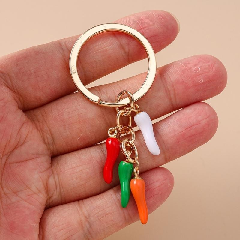 Fun Mini Chili Keyring Stylish Decorative Zinc Alloy Keychain Hanging Ornament For Keys Purses Gift
